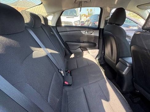 Used 2019 Kia Forte LXS FWD image 16
