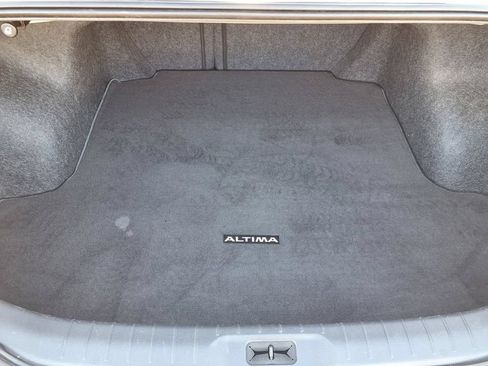 Used 2020 Nissan Altima 2.5 S FWD image 11