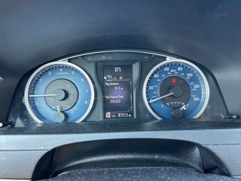 Used 2017 Toyota Camry LE FWD image 10