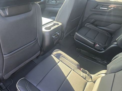 New 2026 GMC Yukon Elevation image 11