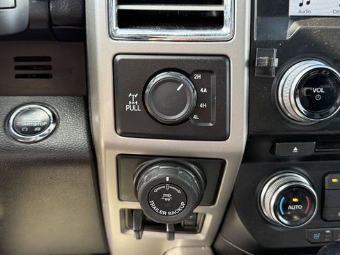 Used 2016 Ford F150 Lariat w/ Equipment Group 502A Luxury image 22