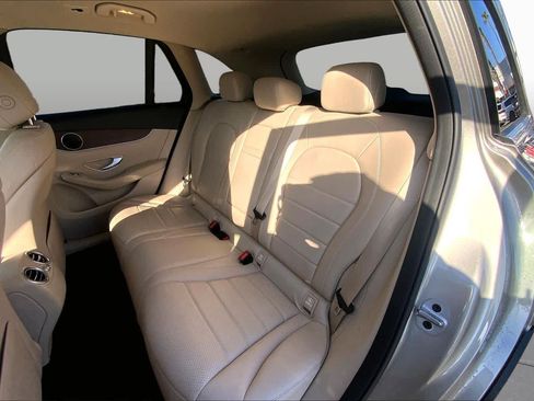 Used 2021 Mercedes-Benz GLC 300 image 20
