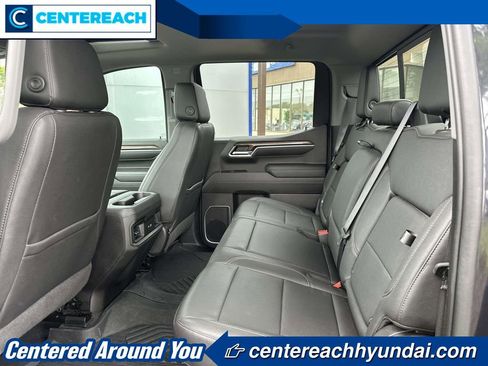 Used 2022 Chevrolet Silverado 1500 RST AWD/4WD image 9