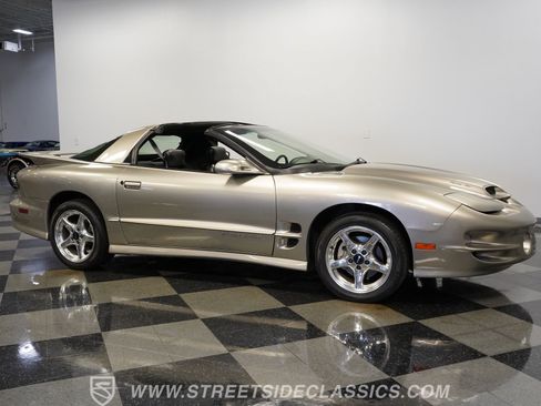 Used 2001 Pontiac Firebird Trans Am RWD image 16