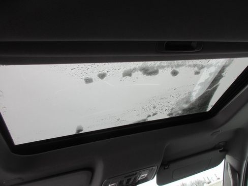 New 2026 GMC Sierra 1500 SLT w/ SLT Convenience Package image 16