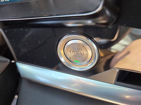 Used 2024 Chevrolet Corvette Stingray Coupe w/ Z51 Performance Package image 27