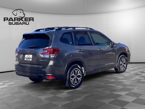 Used 2020 Subaru Forester Premium image 5