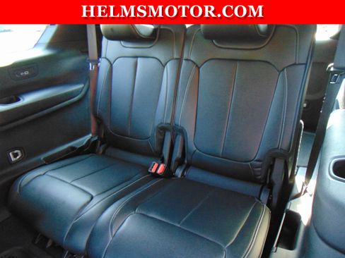 Certified 2024 Jeep Grand Cherokee L Limited RWD image 33