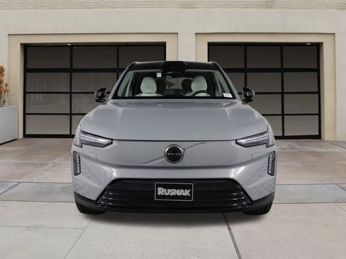 New 2025 Volvo EX90 Plus image 2