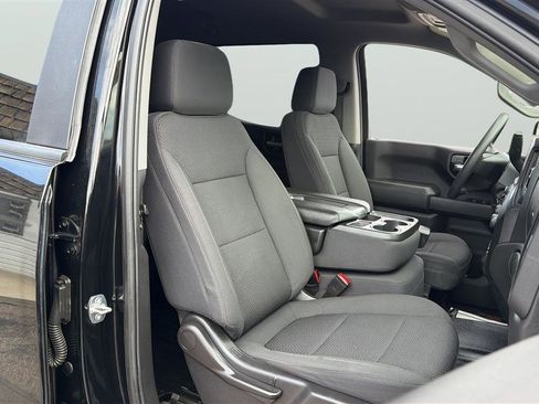 Used 2022 Chevrolet Silverado 1500 Custom Trail Boss w/ LPO, Dark Essentials Package AWD/4WD image 14