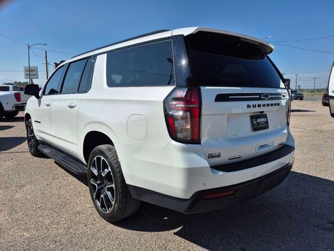 Used 2023 Chevrolet Suburban RST w/ Luxury Package AWD/4WD image 10