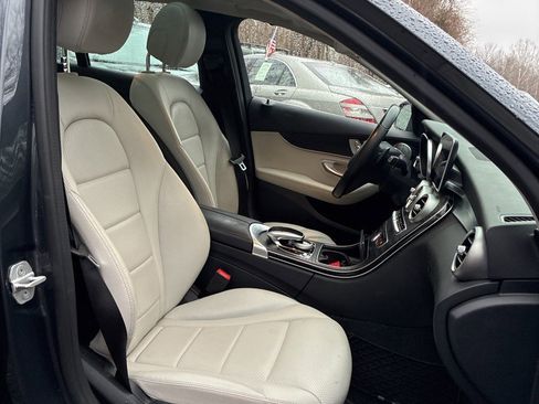 Used 2016 Mercedes-Benz C 300 4MATIC Sedan image 13