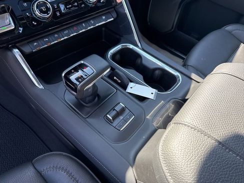 Used 2024 GMC Sierra 1500 Denali image 26