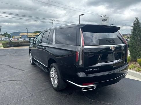 Used 2024 Cadillac Escalade ESV Premium Luxury AWD/4WD image 7