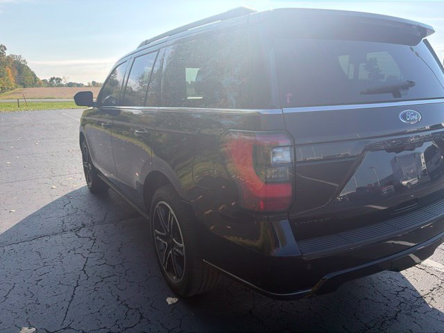 Used 2019 Ford Expedition Limited w/ Equipment Group 303A AWD/4WD image 12
