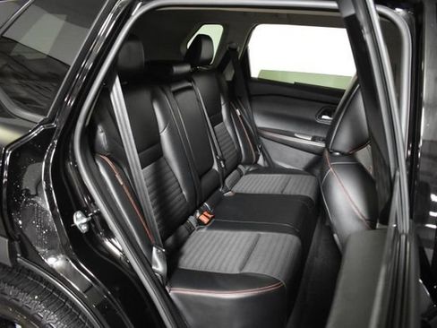 Certified 2025 Nissan Rogue SV AWD/4WD image 32