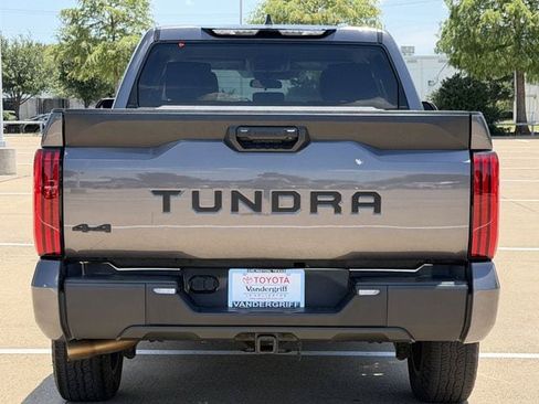 Used 2022 Toyota Tundra SR5 AWD/4WD image 5