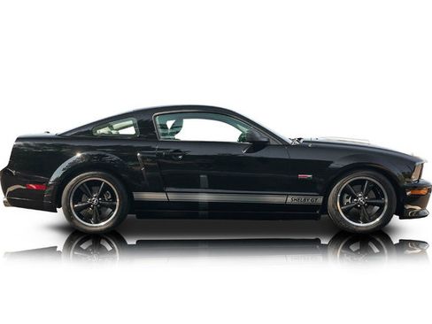 Used 2007 Ford Mustang GT RWD image 2