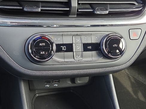 New 2026 Buick Envista Preferred w/ Advanced Safety Package image 18