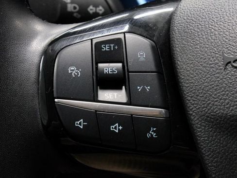 Used 2023 Ford Escape Platinum AWD/4WD image 27