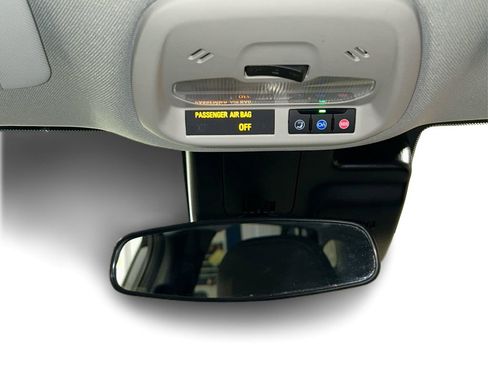 Used 2025 Chevrolet Trax LS image 24