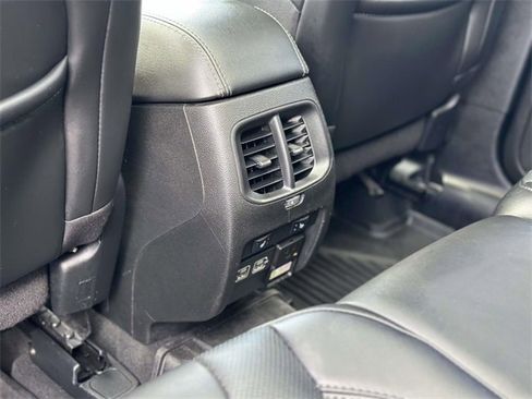 Used 2021 Jeep Cherokee Limited w/ Elite Package image 10