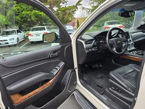 Used 2015 Chevrolet Suburban LTZ AWD/4WD image 6