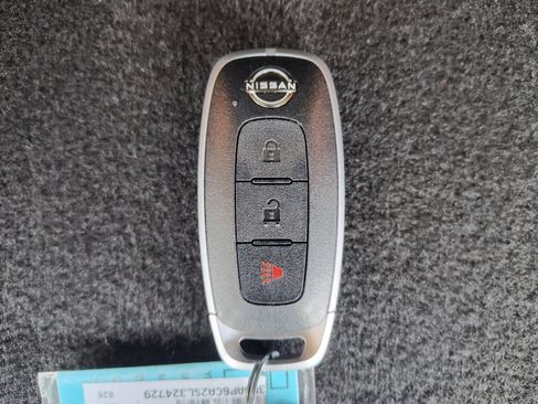 Certified 2025 Nissan Kicks SV image 30