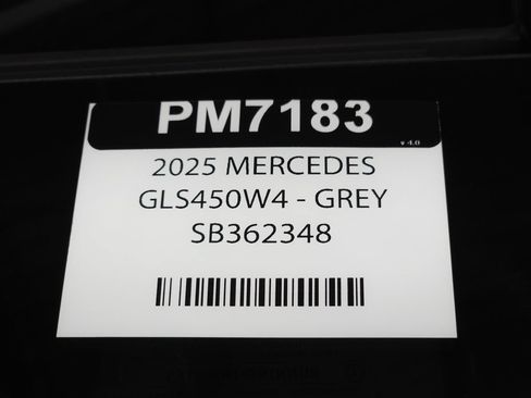 Used 2025 Mercedes-Benz GLS 450 4MATIC image 39