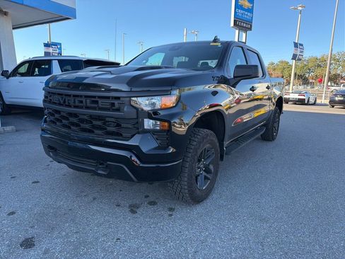 Used 2025 Chevrolet Silverado 1500 Custom Trail Boss w/ Dark Appearance Package image 1