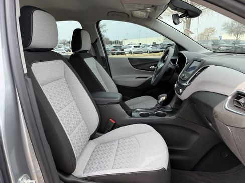 Used 2023 Chevrolet Equinox LS image 26