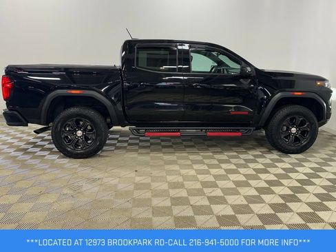 Used 2023 GMC Canyon Elevation w/ Elevation Premium Package AWD/4WD image 4