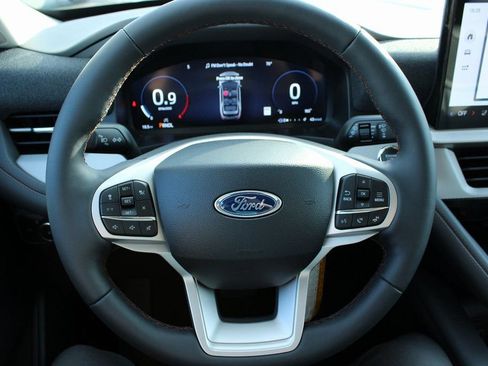New 2026 Ford Explorer Active w/ Active Comfort Package AWD/4WD image 38