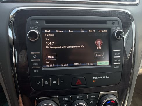 Used 2015 Buick Enclave Leather FWD image 22