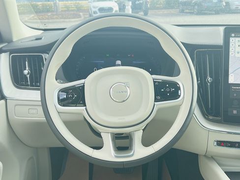 New 2026 Volvo XC60 B5 Ultra w/ Protection Package Premier image 16