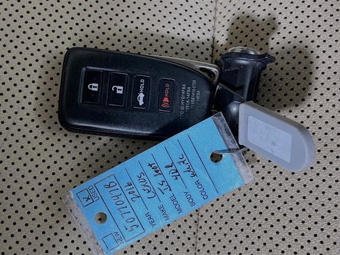 Used 2016 Lexus IS 200t image 36