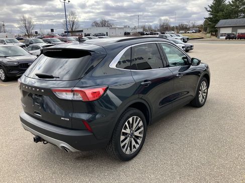 Used 2022 Ford Escape Titanium w/ Class II Trailer Tow Package AWD/4WD image 6