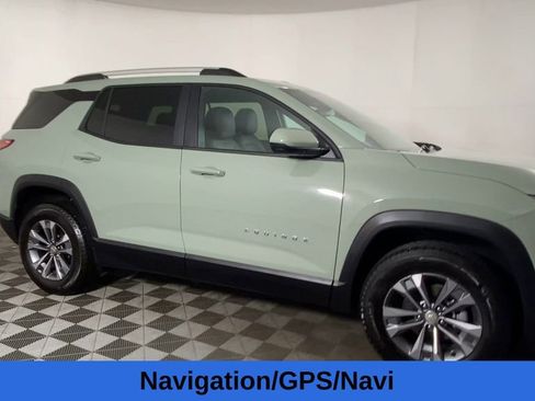 Used 2025 Chevrolet Equinox LT w/ Convenience Package II image 5