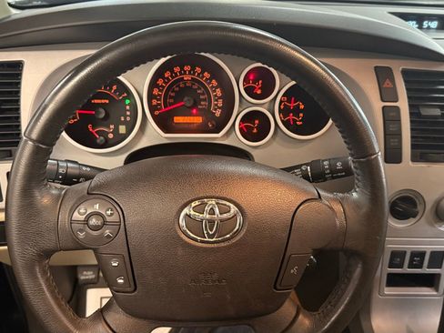 Used 2008 Toyota Sequoia SR5 image 23