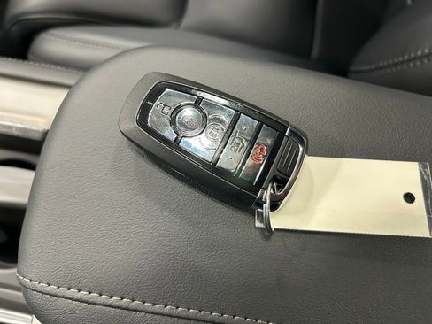 New 2026 Lincoln Navigator L Reserve image 25