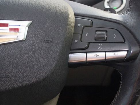 Used 2023 Cadillac XT4 Luxury w/ Cold Weather Package image 25