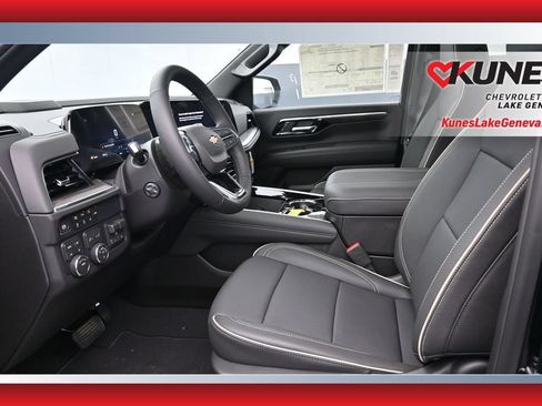 New 2026 Chevrolet Tahoe Premier w/ Sun And Tow Package AWD/4WD image 15