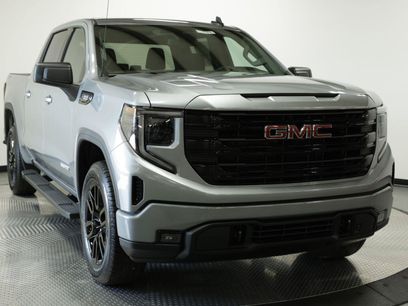 New 2026 GMC Sierra 1500 Elevation w/ LPO, Elevation Black Package