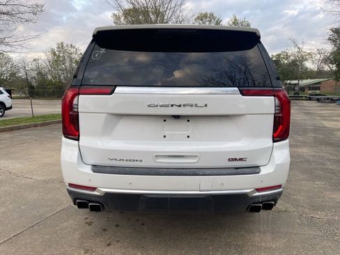 Used 2025 GMC Yukon Denali image 6