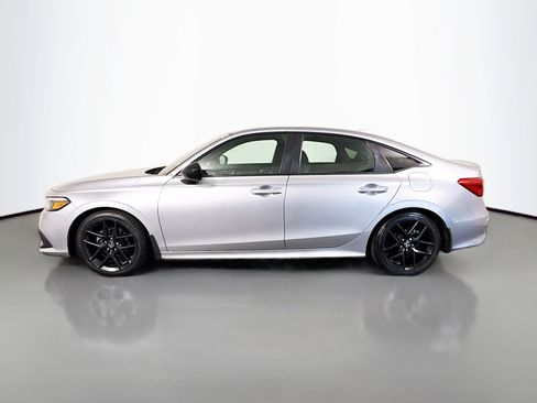 Used 2022 Honda Civic Sport image 6