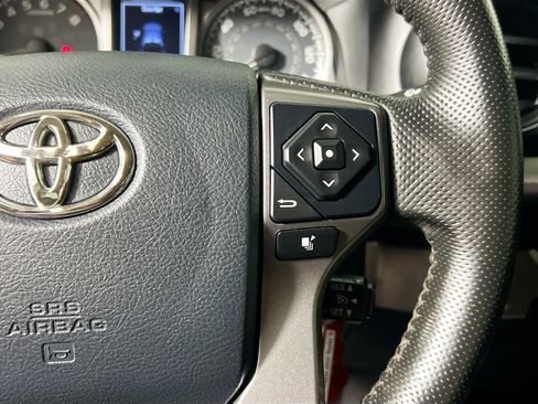 Used 2016 Toyota Tacoma SR5 w/ Towing Package RWD image 19