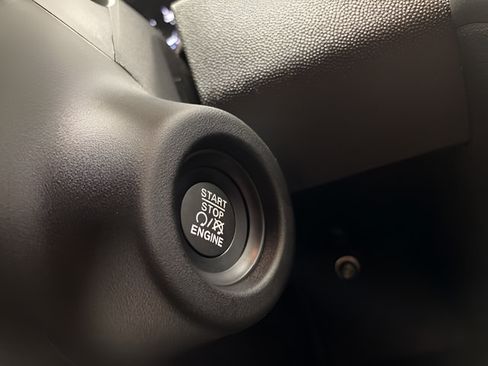 New 2025 RAM ProMaster 3500 w/ Convenience Group FWD image 23