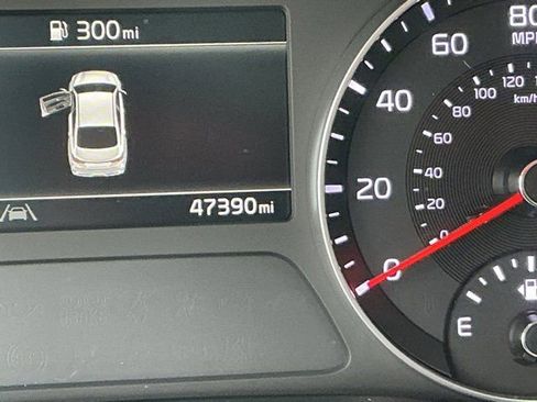 Used 2024 Kia Forte LXS image 29