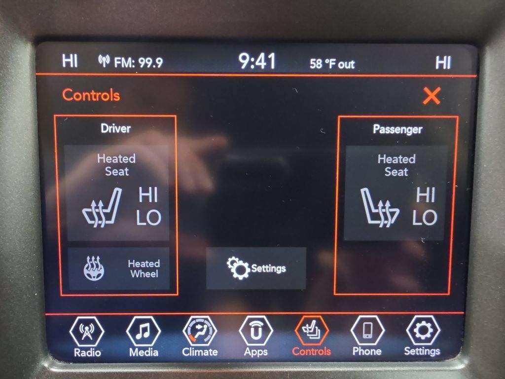 Used 2020 Jeep Compass Trailhawk w/ Leather Interior Group AWD/4WD image 23