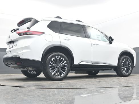 New 2026 Nissan Rogue Platinum w/ Platinum Premium Package image 30